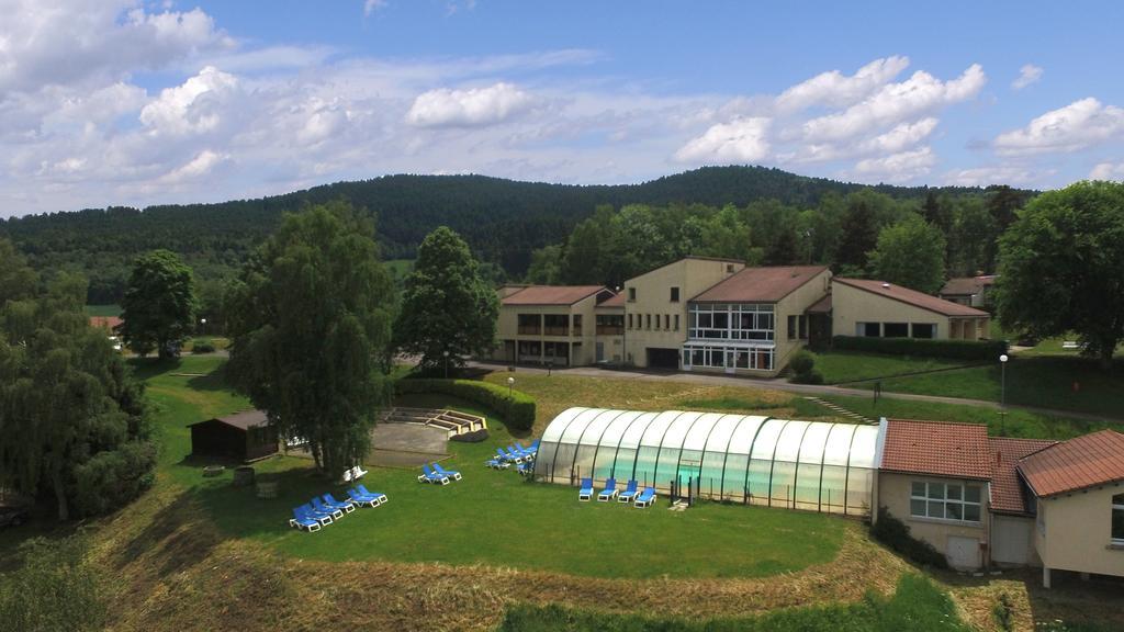 Vvf Villages « Les Monts Du Forez » Saint-Jean-La-Vetre Екстериор снимка